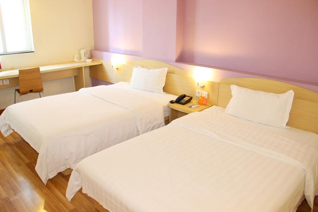 7Days Inn Jingmen Huyaguan Bagian luar foto