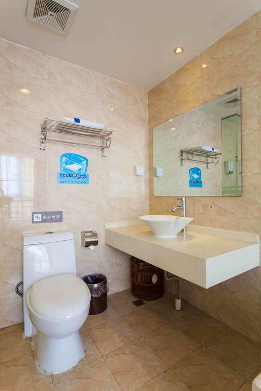7Days Inn Jingmen Huyaguan Ruang foto